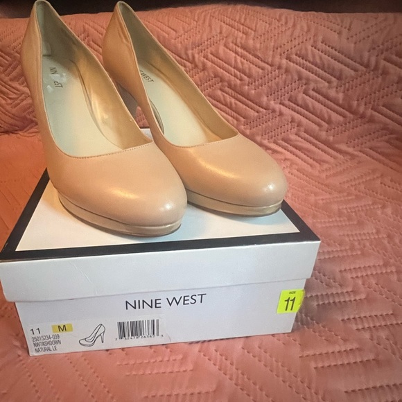 Brand new Nine West Ashdown Natural LE Size 11.  (No box) - Picture 3 of 6